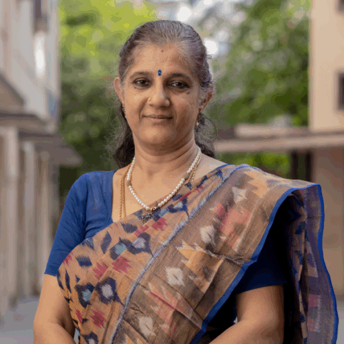 Principal Mrs. Chitra – Jawahar Vidyalaya, Top CBSE School in Ashok Nagar